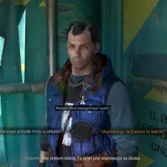 Postać z gry Dying Light 2 w trybie coop, rozmawia z kimś, kto uciekał.