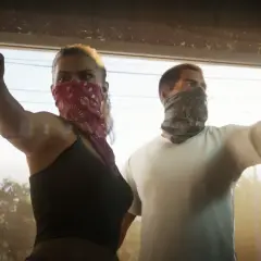 Lucia i jej partner celują z broni, gotowi na akcję w GTA 6.