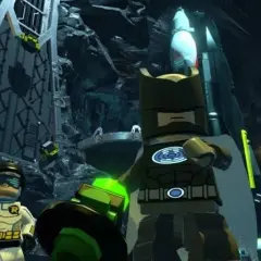 Dwóch bohaterów z gry Lego Batman, gotowych do akcji. To jedne z najlepszych gier Lego!