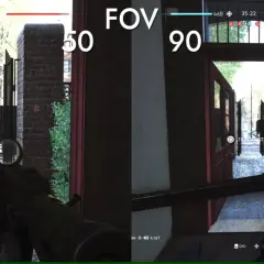Porównanie pola widzenia (FOV) w grze: 50 vs 90. Szerszy FOV 90 daje lepszy obraz otoczenia.