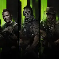 Pięciu żołnierzy w taktycznym rynsztunku, w tym ikoniczny ghost cod, gotowych do akcji na tle zielonych pasów.